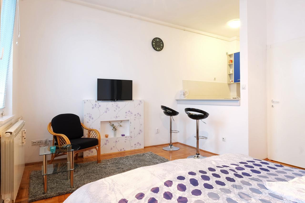 Apartment Aska Belgrad Exterior foto